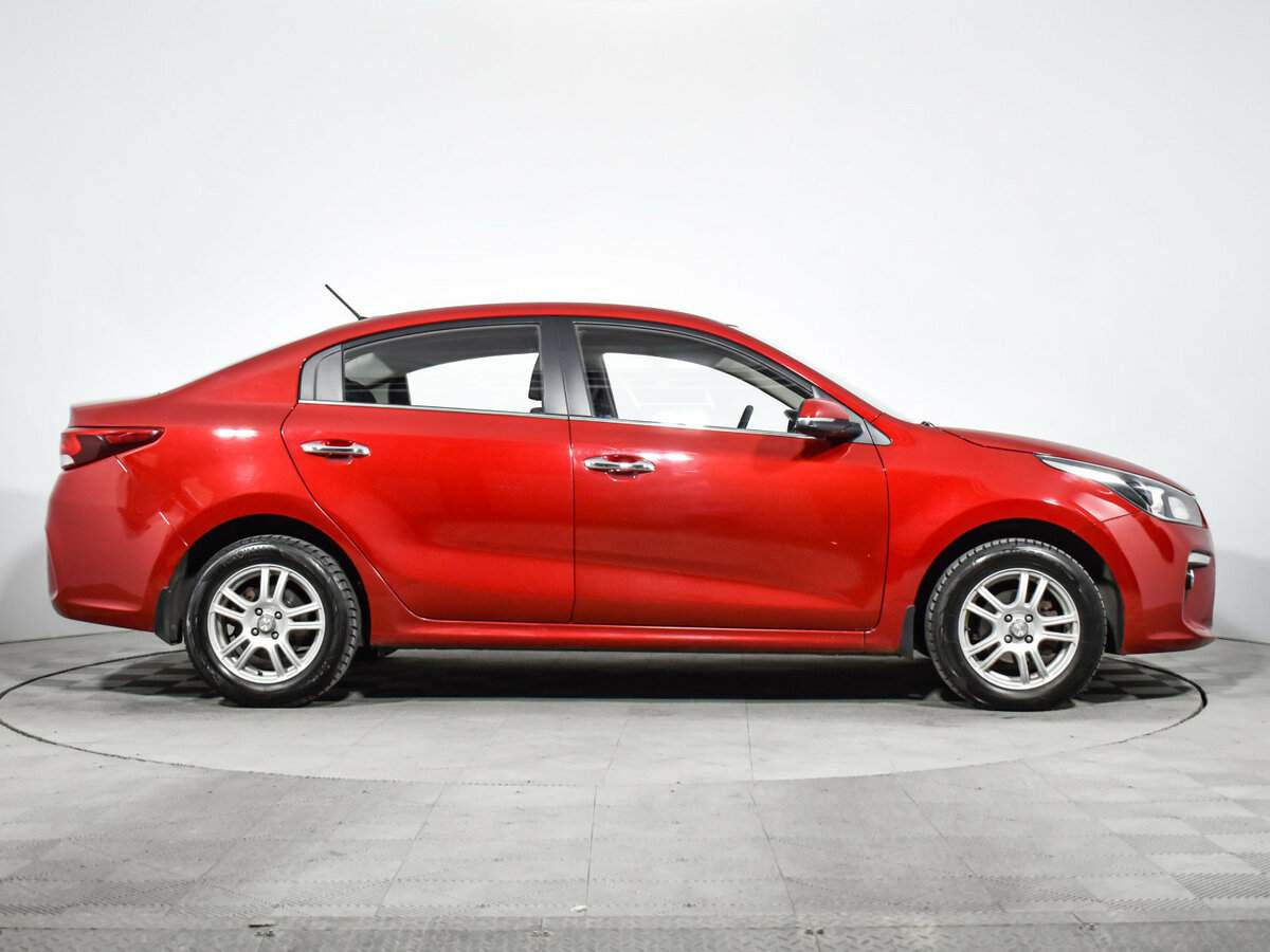 Kia Rio с пробегом — 2018 год. Фото: #3