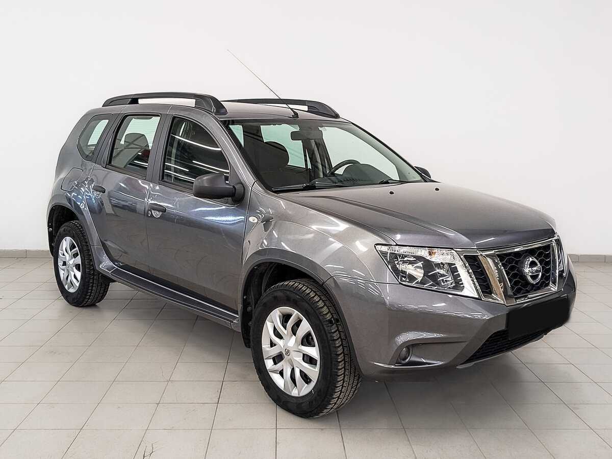 Nissan Terrano с пробегом — 2015 год. Фото: #2