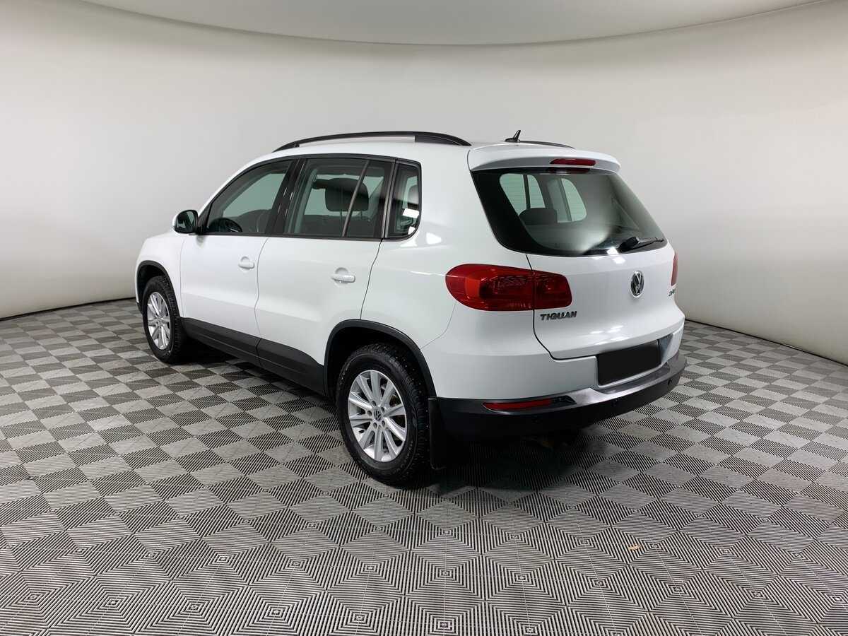 Volkswagen Tiguan с пробегом — 2015 год. Фото: #6