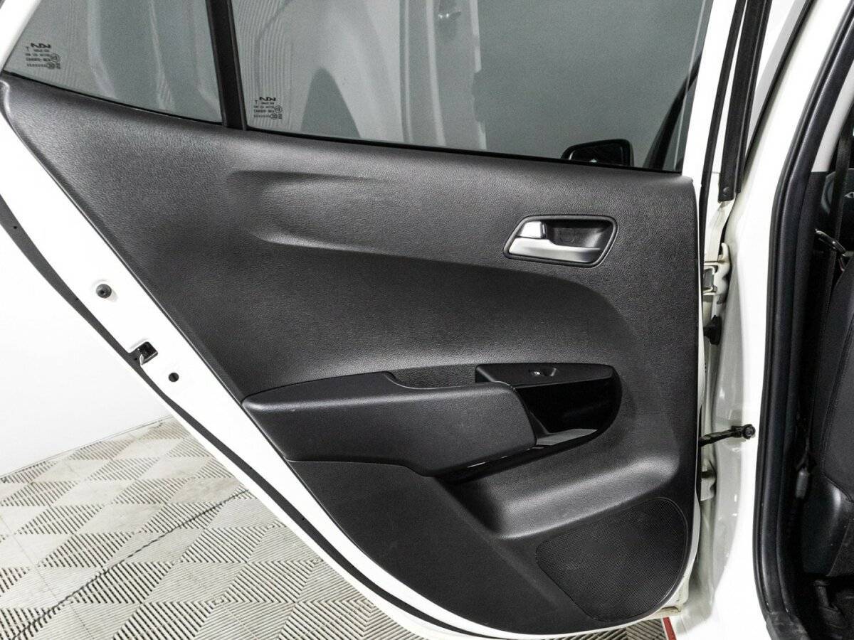 Kia Picanto с пробегом — 2022 год. Фото: #26