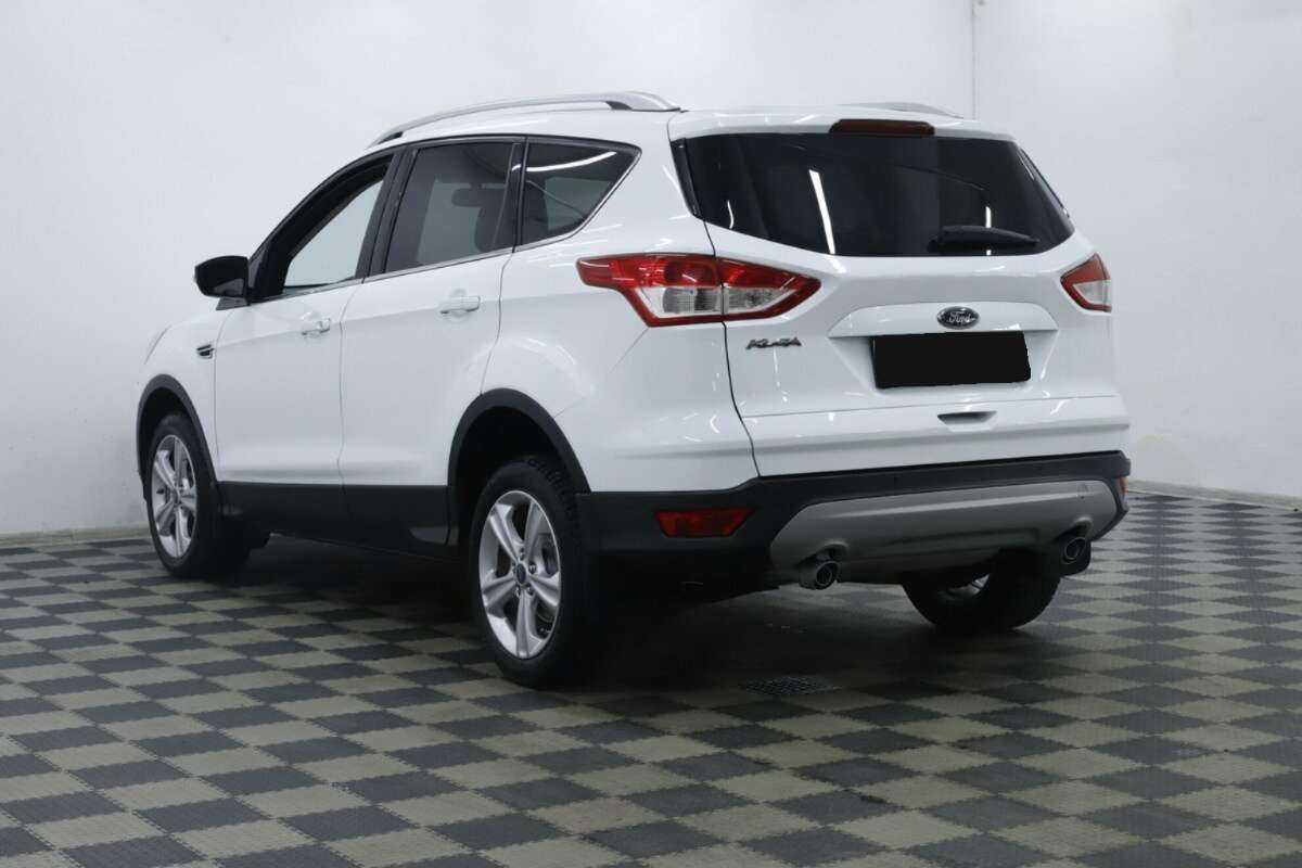 Ford Kuga с пробегом — 2016 год. Фото: #1