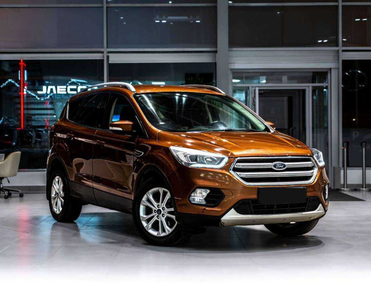 Ford Kuga с пробегом — 2017 год. Фото: #1