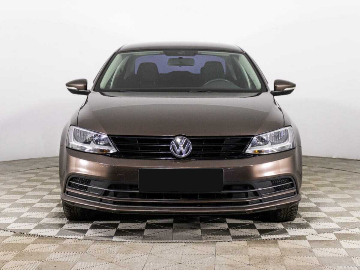 Volkswagen Jetta с пробегом — 2015 год. Фото: #1