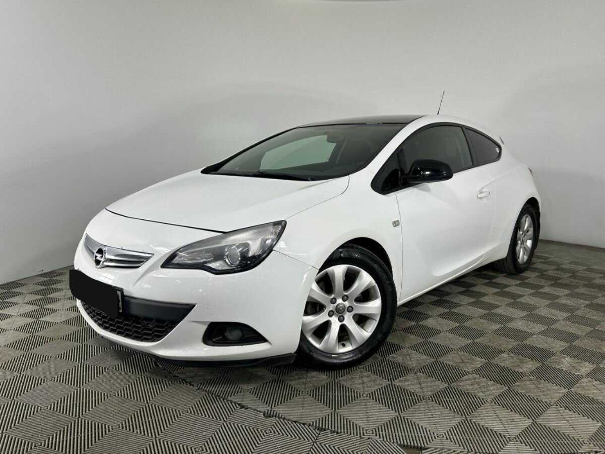 Opel Astra с пробегом — 2014 год. Фото: #0