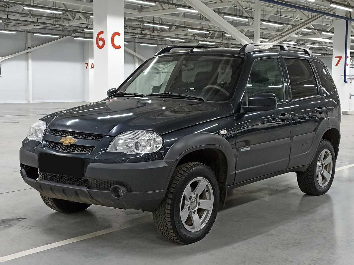 Chevrolet Niva с пробегом — 2015 год. Фото: #0