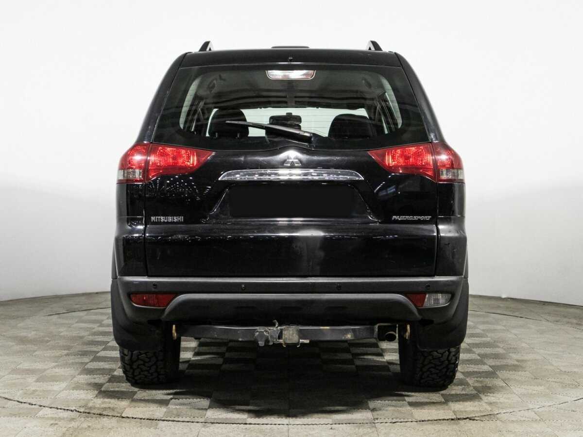 Mitsubishi Pajero Sport с пробегом — 2013 год. Фото: #5