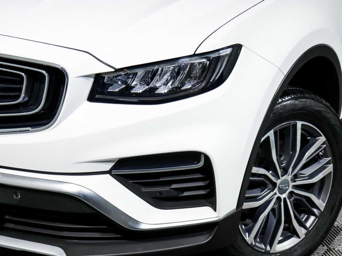 Geely Atlas Pro с пробегом — 2023 год. Фото: #16