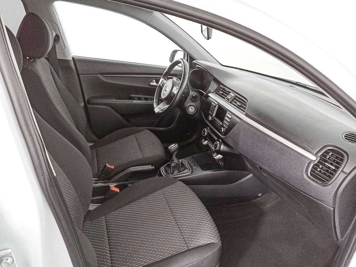 Kia Rio с пробегом — 2018 год. Фото: #8