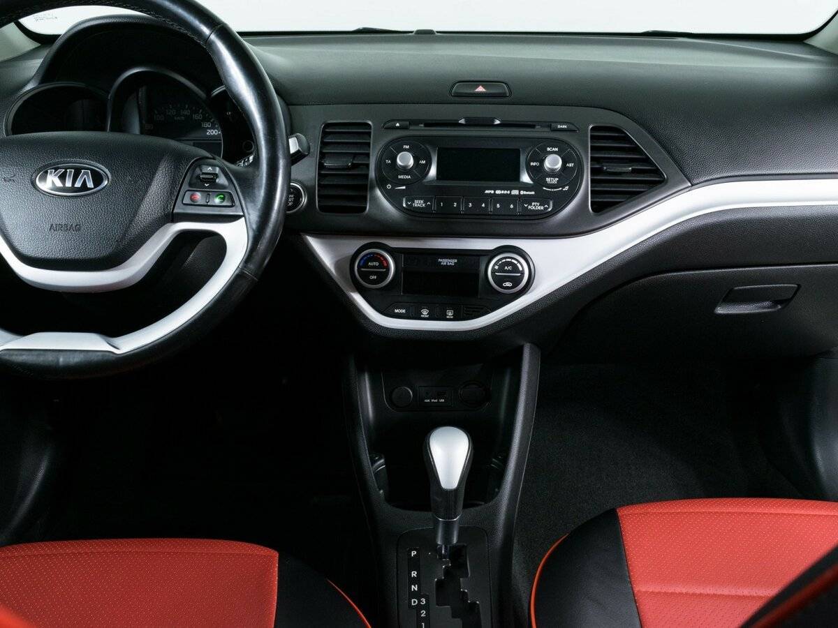 Kia Picanto с пробегом — 2012 год. Фото: #8