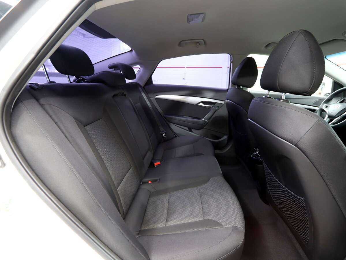 Hyundai i40 с пробегом — 2014 год. Фото: #13