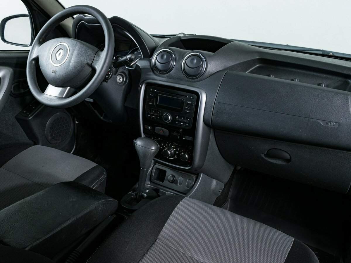 Renault Duster с пробегом — 2013 год. Фото: #7