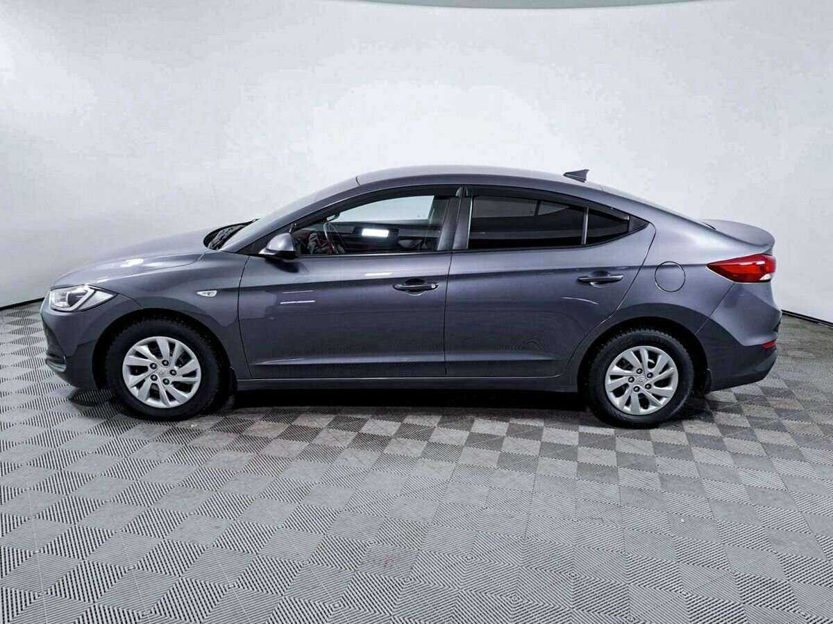 Hyundai Elantra с пробегом — 2018 год. Фото: #7