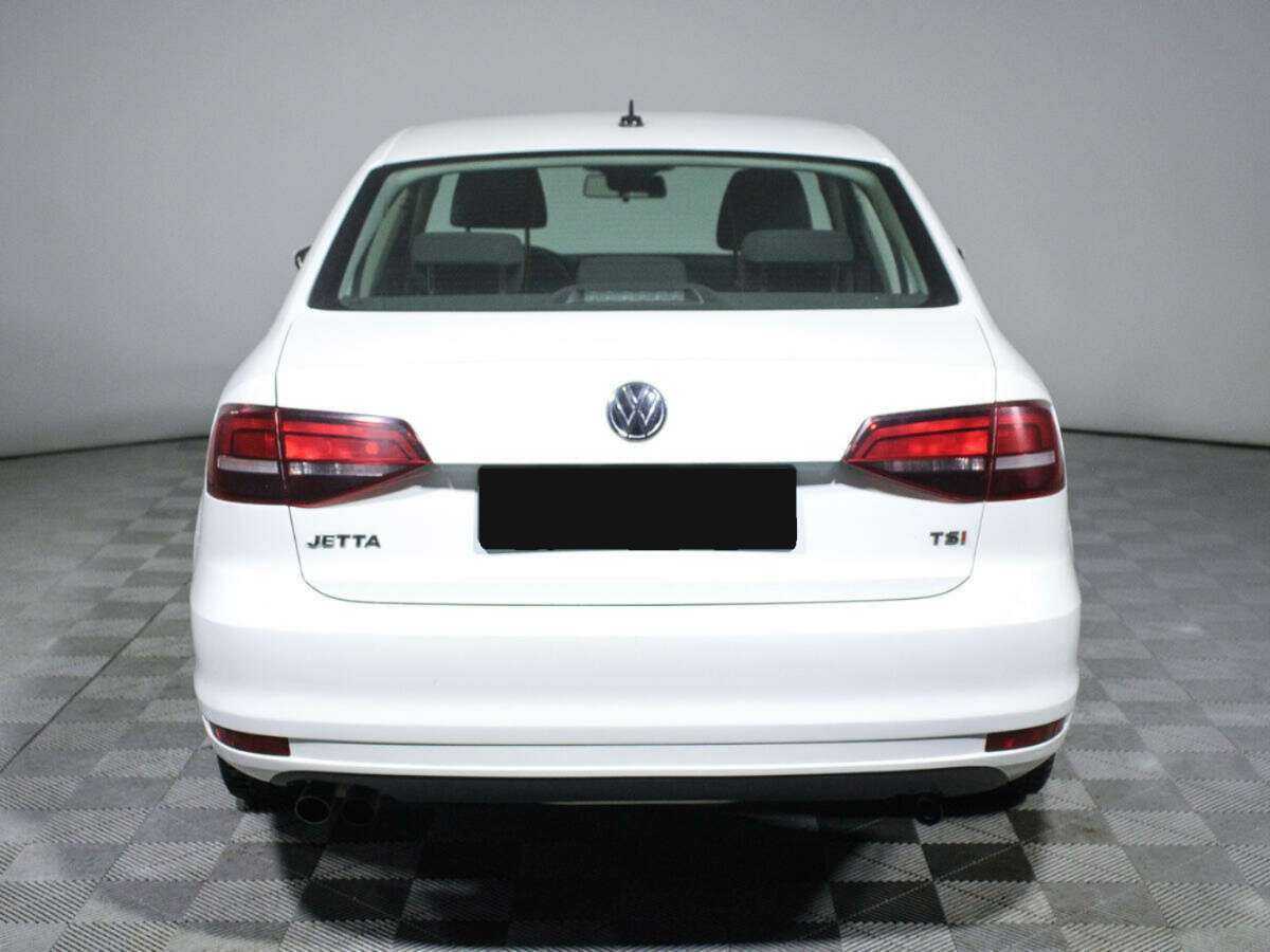 Volkswagen Jetta с пробегом — 2016 год. Фото: #5