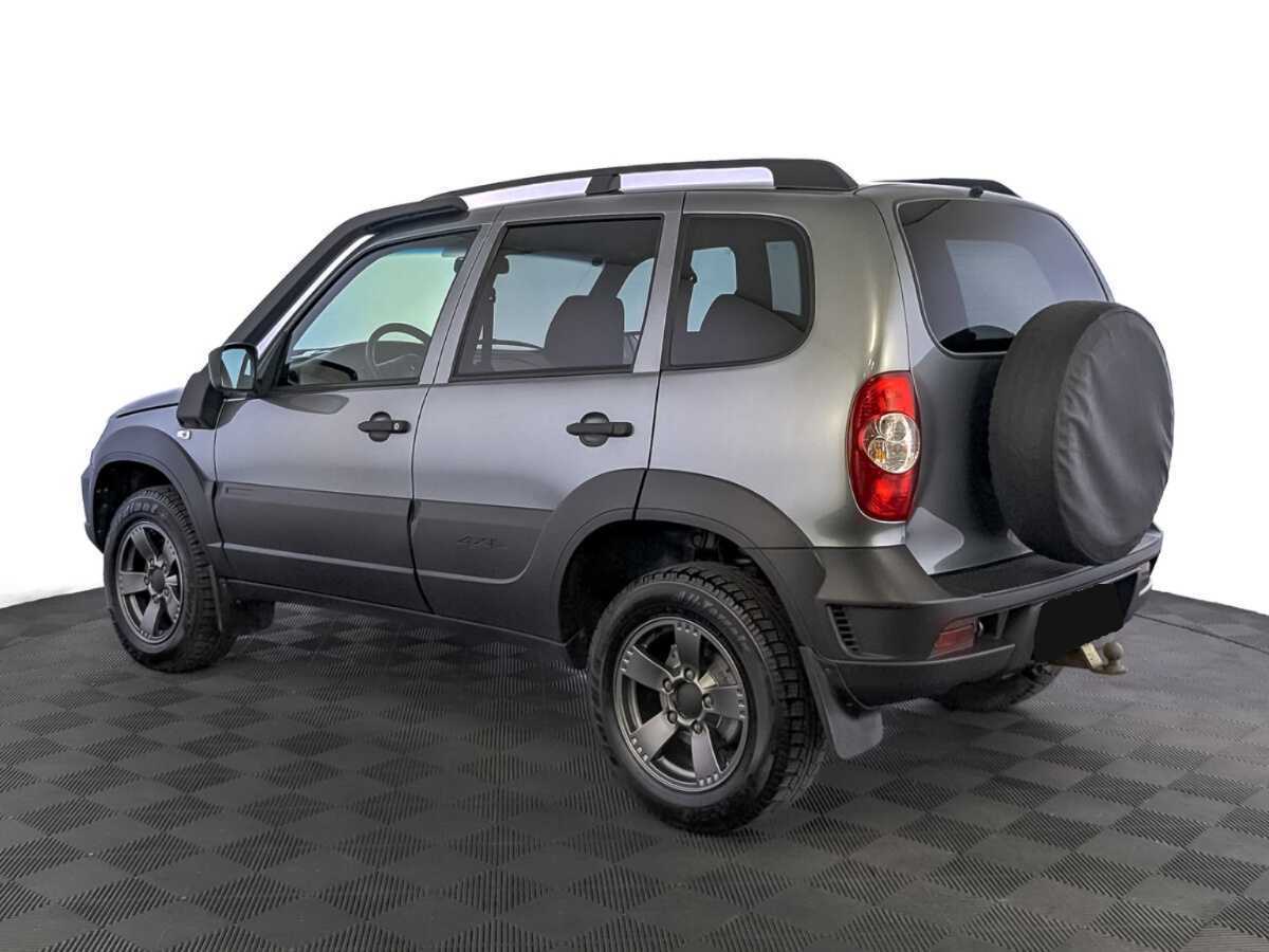 Chevrolet Niva с пробегом — 2019 год. Фото: #6