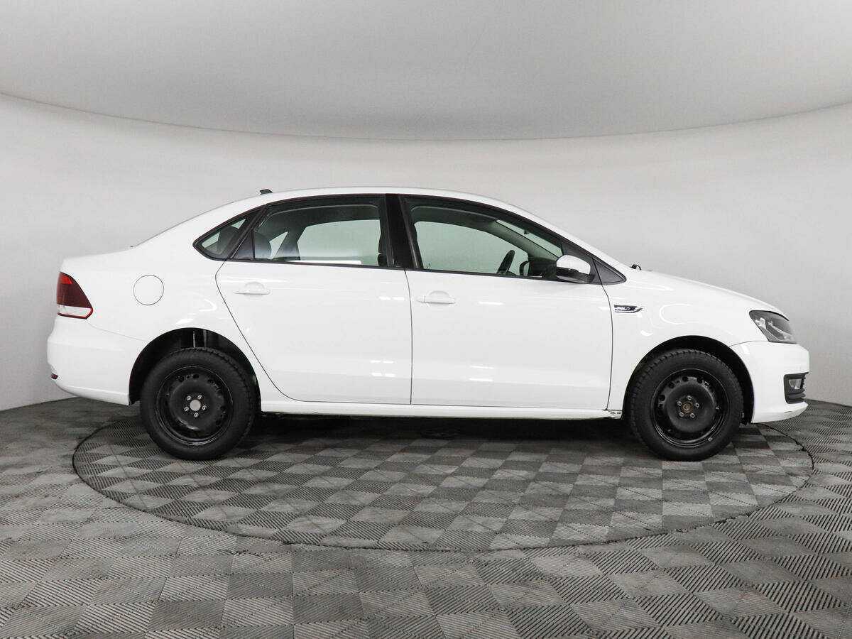 Volkswagen Polo с пробегом — 2019 год. Фото: #3