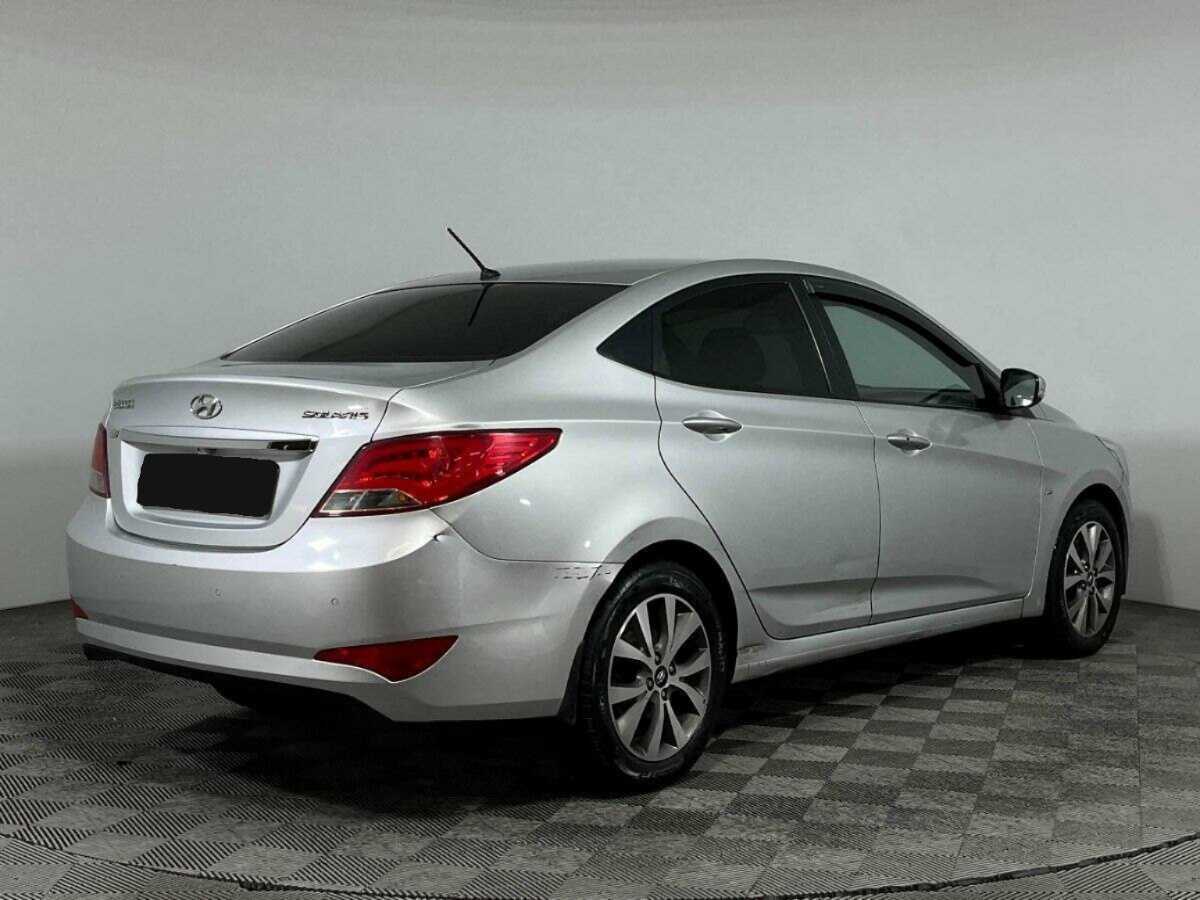 Hyundai Solaris с пробегом — 2014 год. Фото: #3
