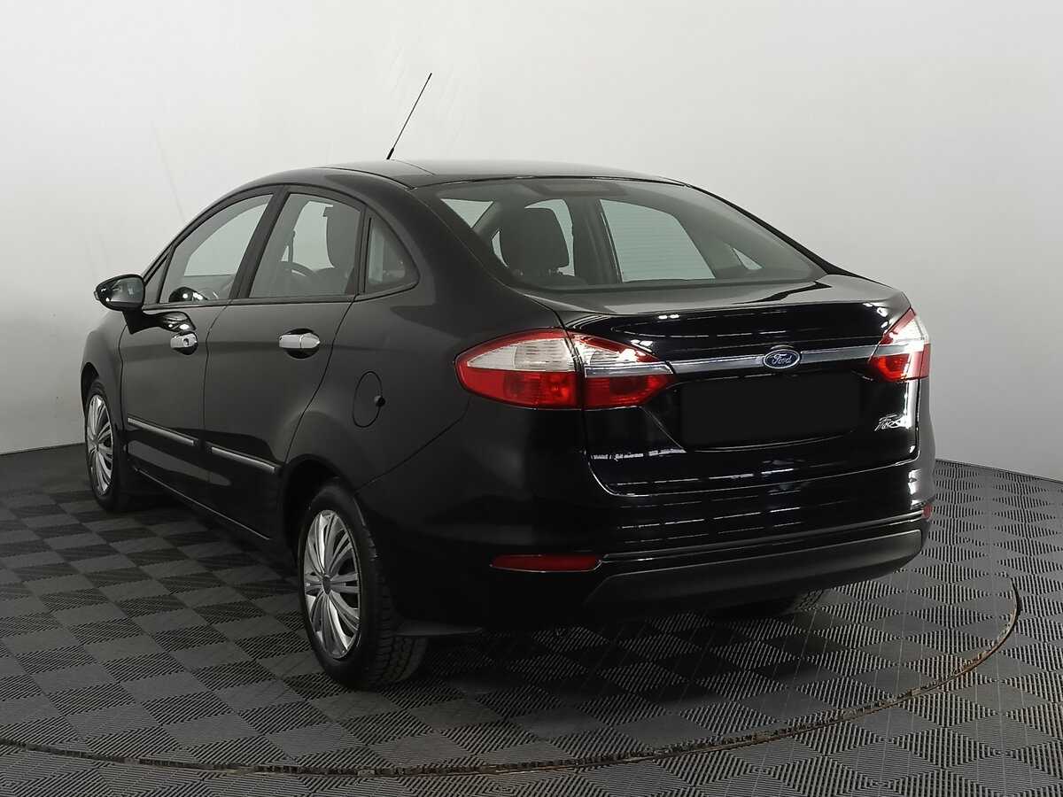 Ford Fiesta с пробегом — 2015 год. Фото: #6