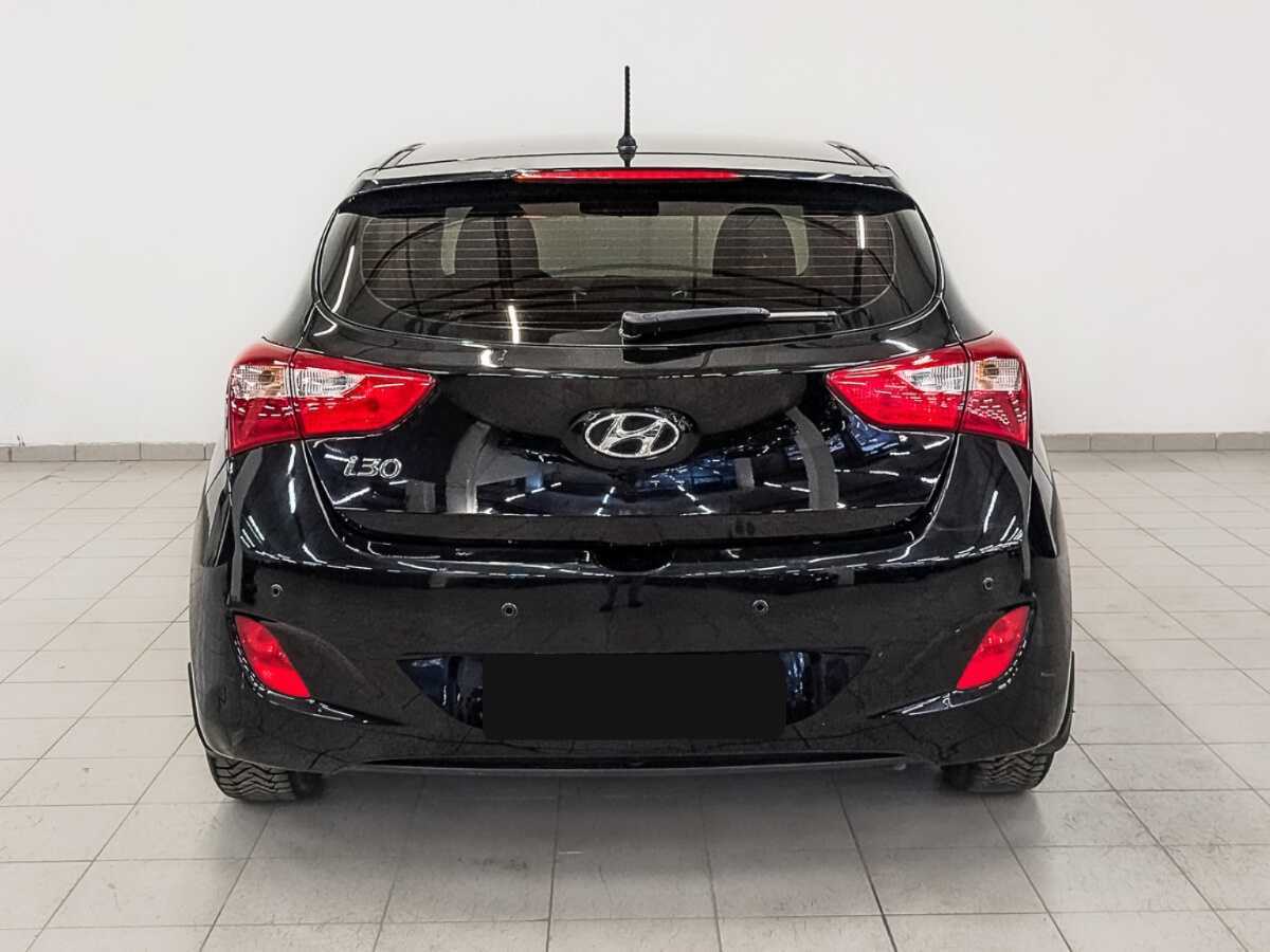 Hyundai i30 с пробегом — 2015 год. Фото: #5