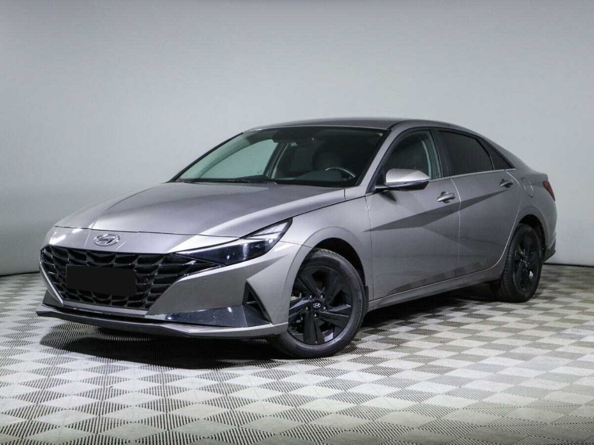 Hyundai Elantra с пробегом — 2022 год. Фото: #0