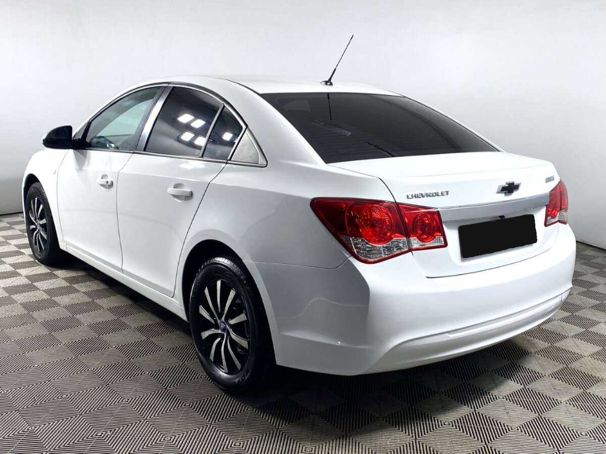 Chevrolet Cruze с пробегом — 2013 год. Фото: #5