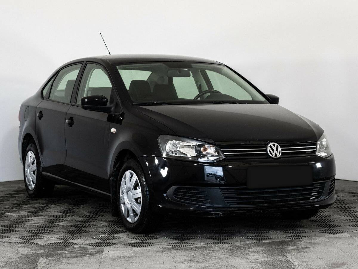 Volkswagen Polo с пробегом — 2012 год. Фото: #2
