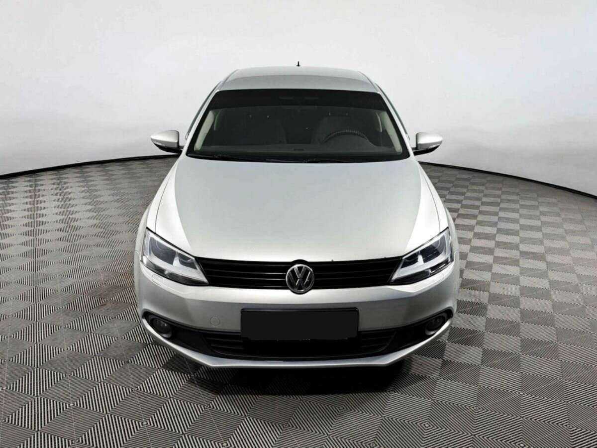 Volkswagen Jetta с пробегом — 2014 год. Фото: #1