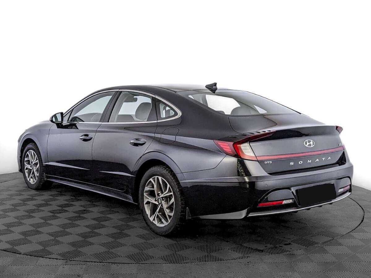 Hyundai Sonata с пробегом — 2021 год. Фото: #6