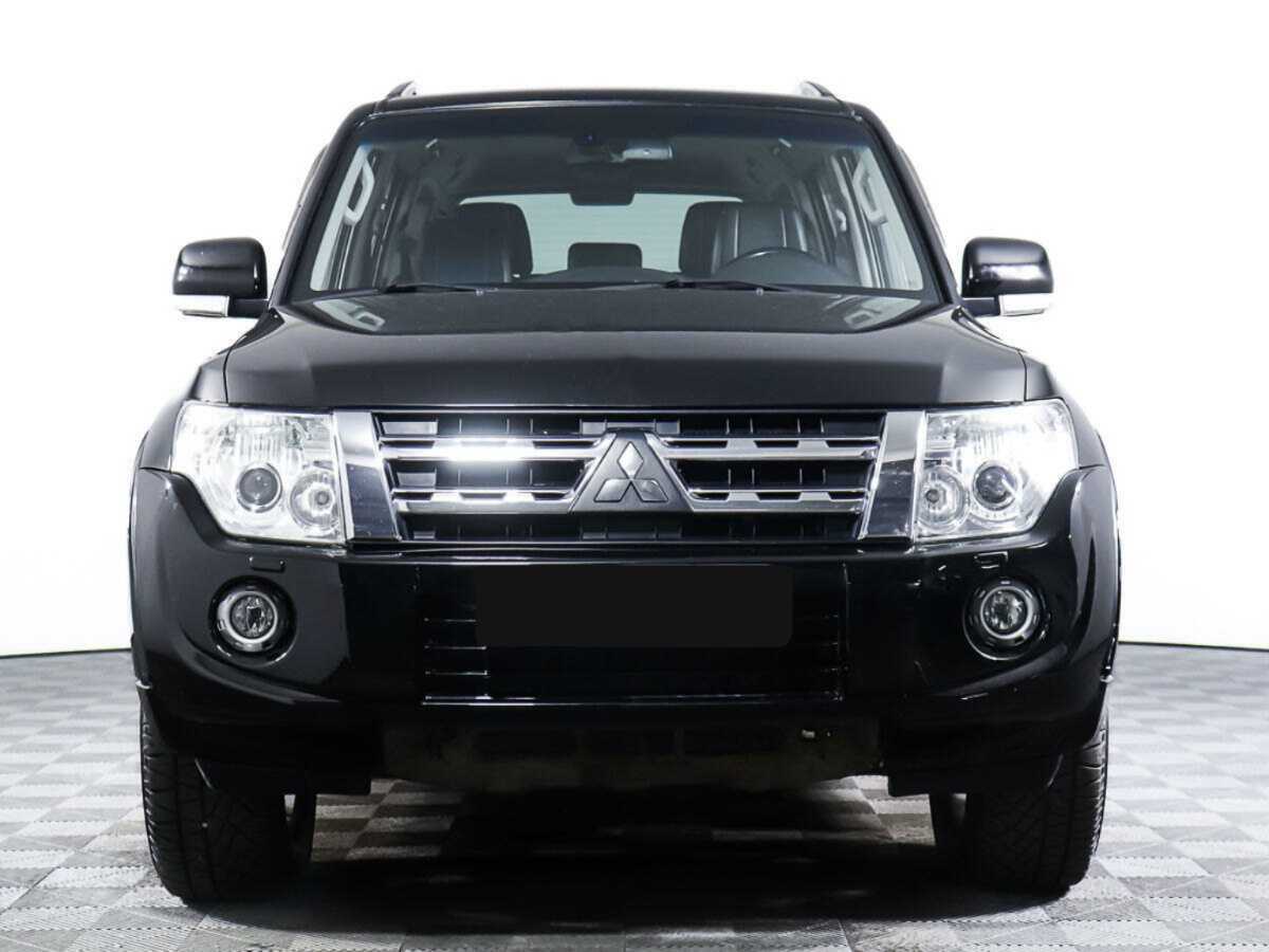 Mitsubishi Pajero с пробегом — 2012 год. Фото: #0
