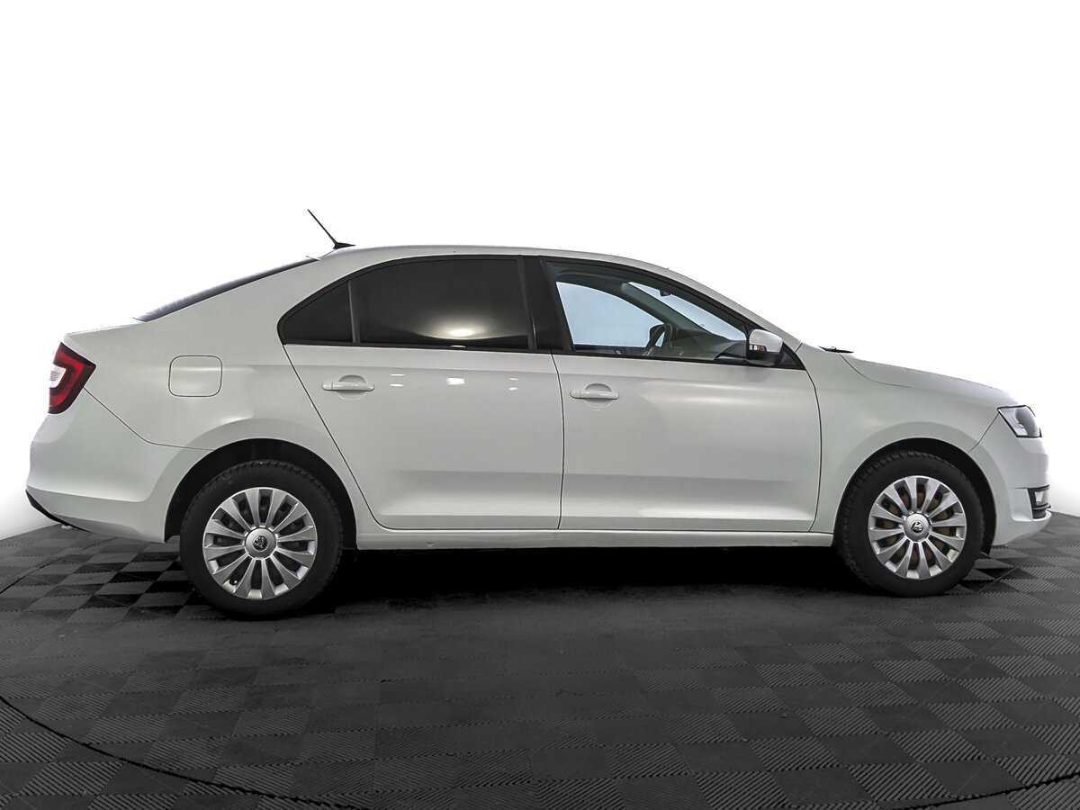 Skoda Rapid с пробегом — 2019 год. Фото: #3