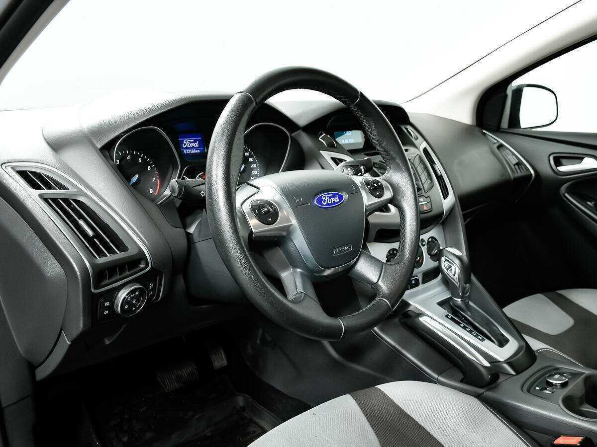 Ford Focus с пробегом — 2012 год. Фото: #12