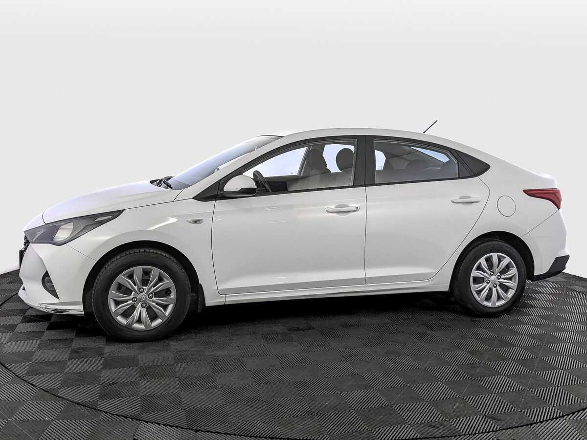 Hyundai Solaris с пробегом — 2021 год. Фото: #7