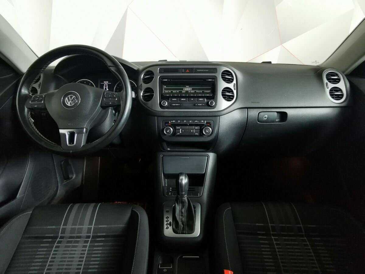 Volkswagen Tiguan с пробегом — 2015 год. Фото: #9