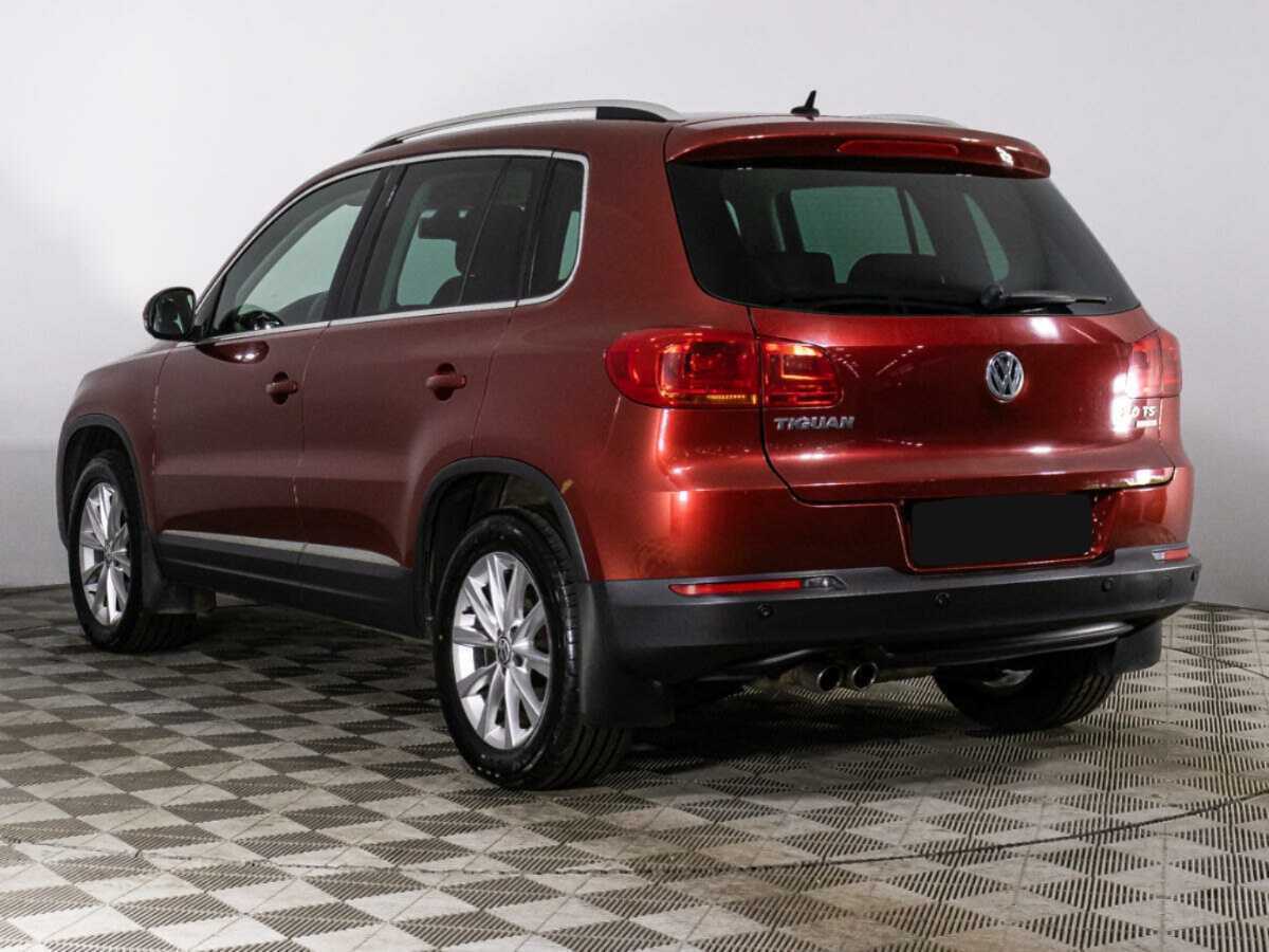 Volkswagen Tiguan с пробегом — 2012 год. Фото: #6