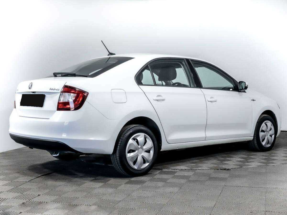 Skoda Rapid с пробегом — 2019 год. Фото: #3