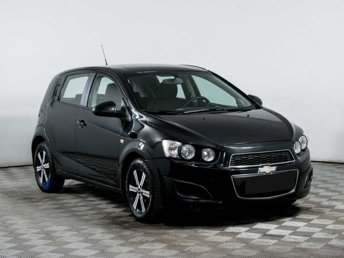 Chevrolet Aveo с пробегом — 2012 год. Фото: #2