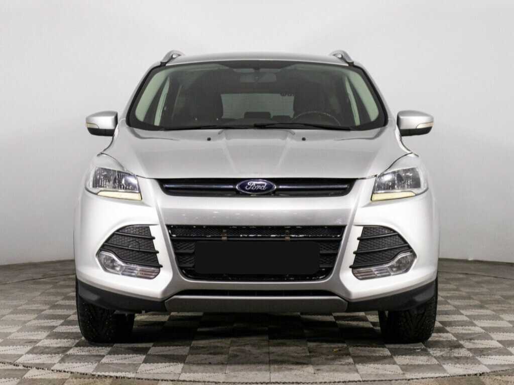 Ford Kuga с пробегом — 2014 год. Фото: #1