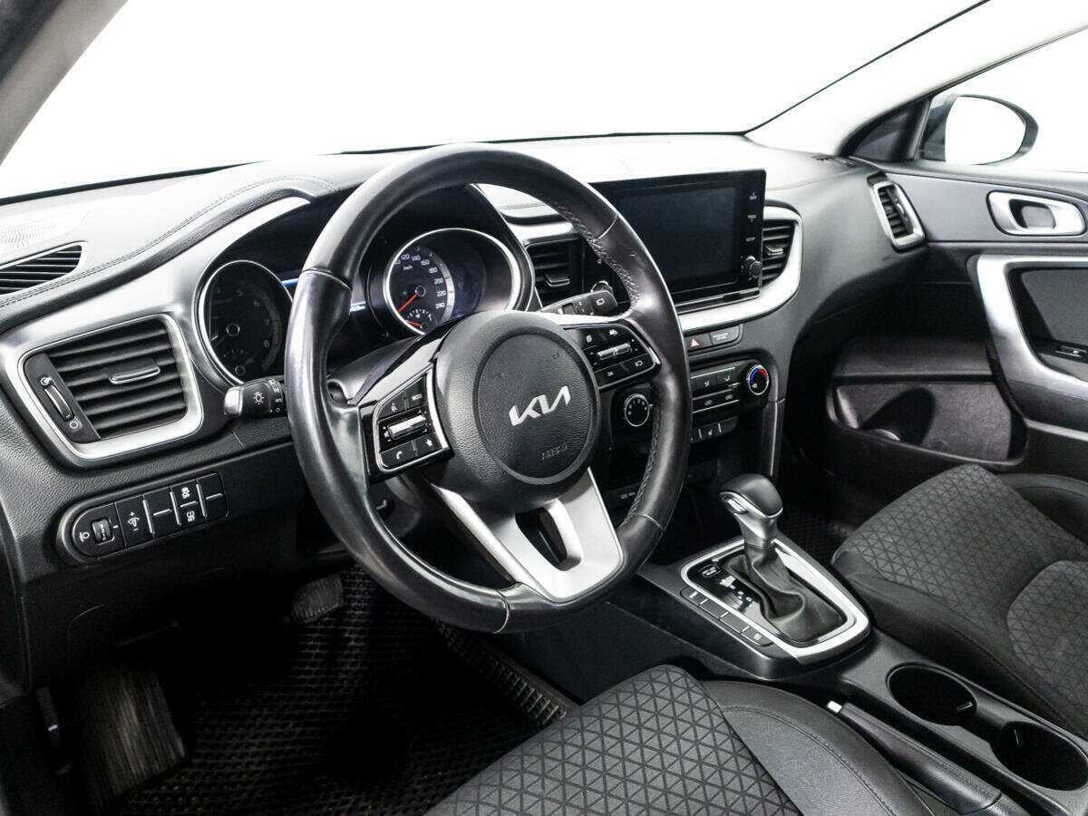Kia Ceed с пробегом — 2022 год. Фото: #10