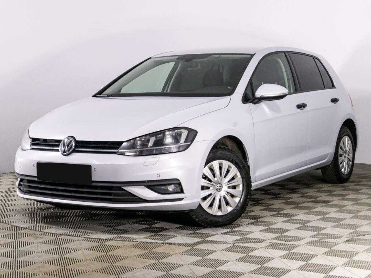 Volkswagen Golf с пробегом — 2018 год. Фото: #0