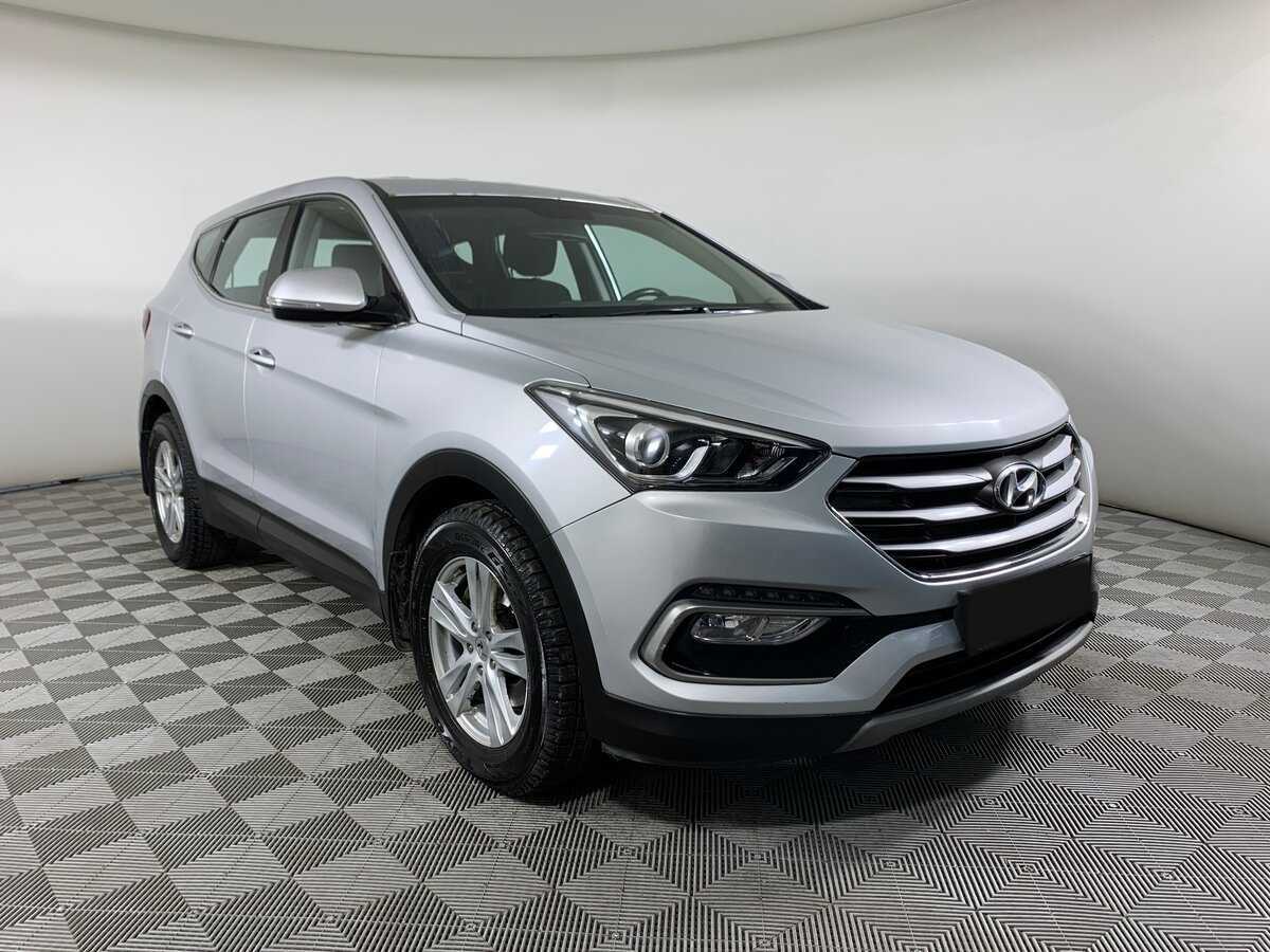 Hyundai Santa Fe с пробегом — 2017 год. Фото: #2