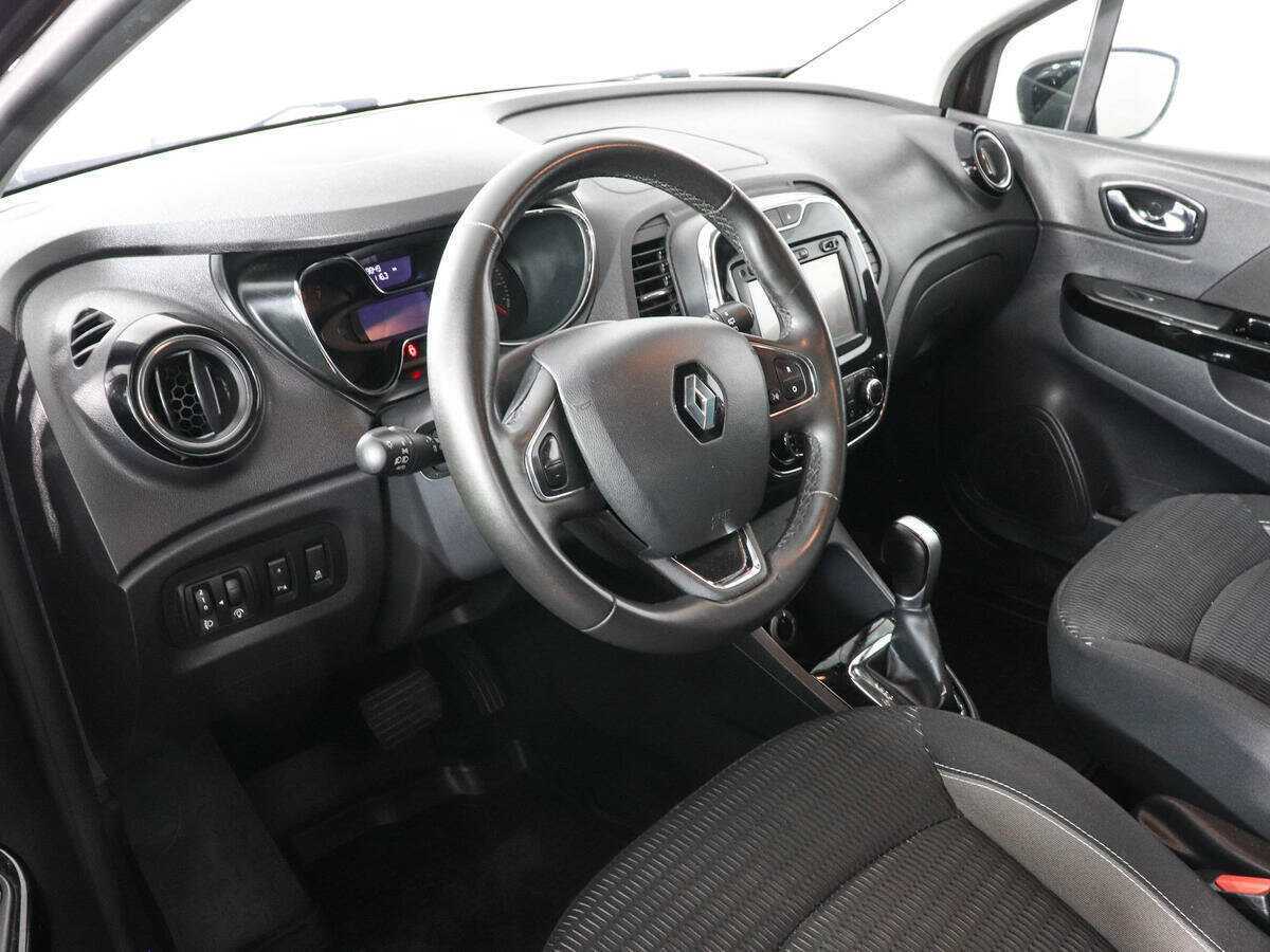 Renault Kaptur с пробегом — 2017 год. Фото: #8