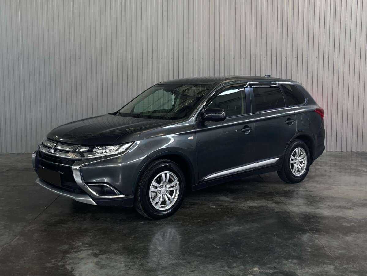 Mitsubishi Outlander с пробегом — 2018 год. Фото: #0