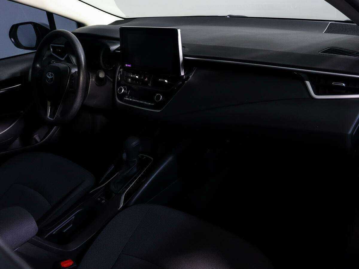 Toyota Corolla с пробегом — 2022 год. Фото: #8