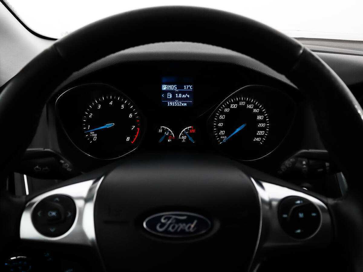 Ford Focus с пробегом — 2013 год. Фото: #14