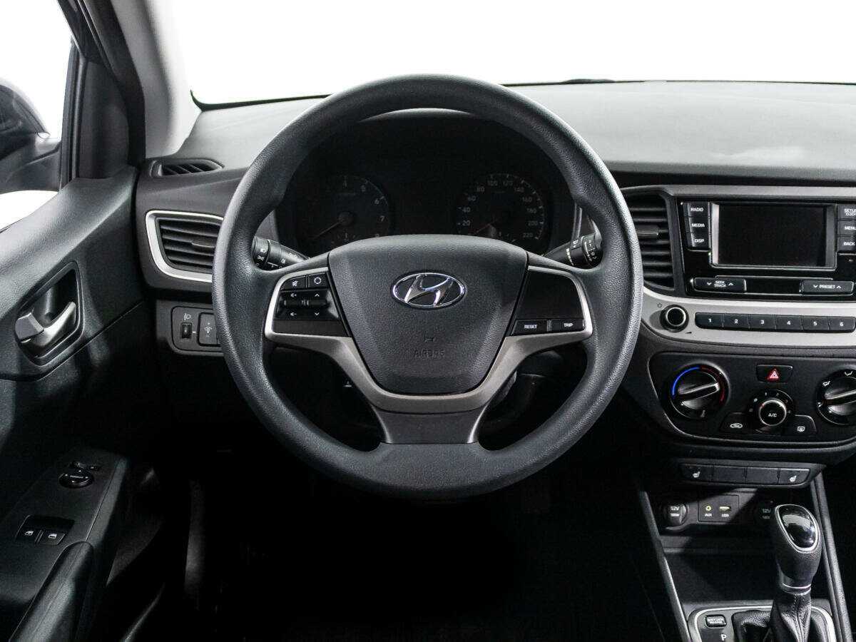 Hyundai Solaris с пробегом — 2017 год. Фото: #15