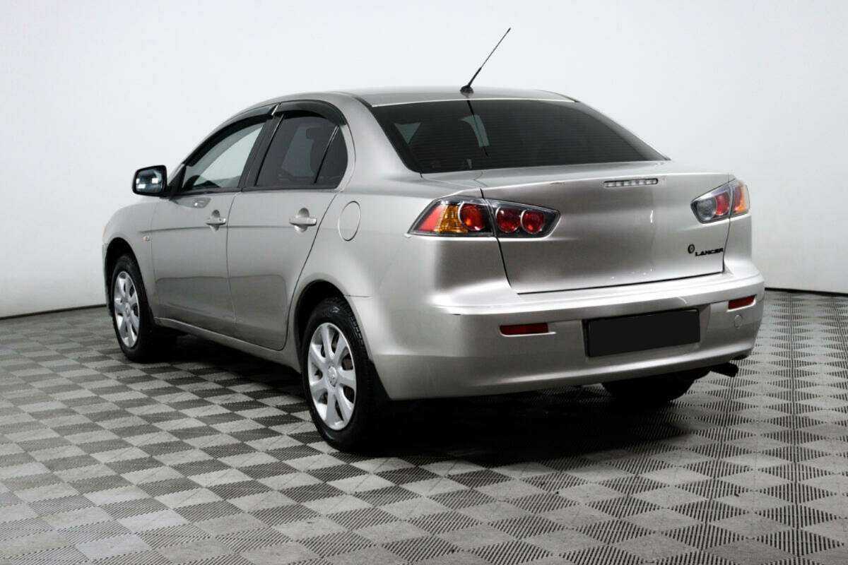 Mitsubishi Lancer с пробегом — 2012 год. Фото: #6