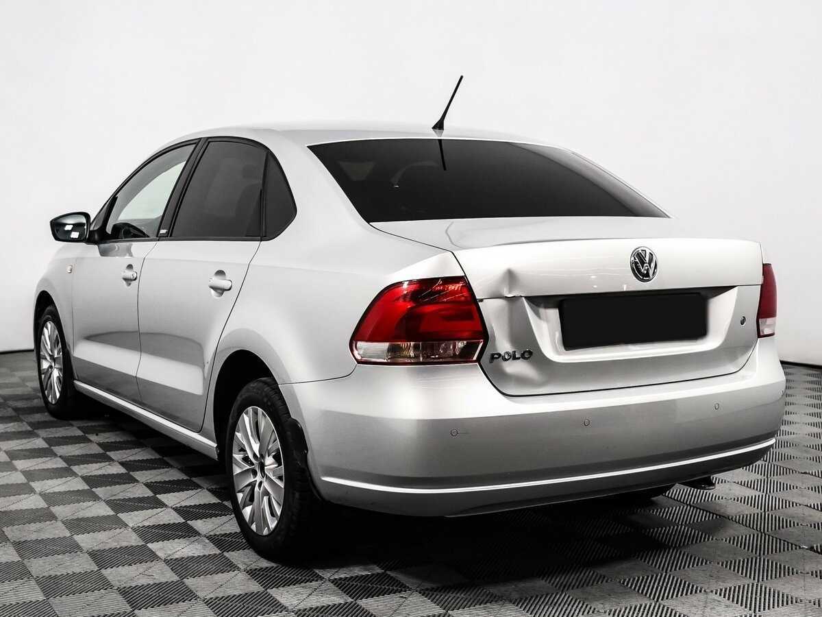 Volkswagen Polo с пробегом — 2014 год. Фото: #6