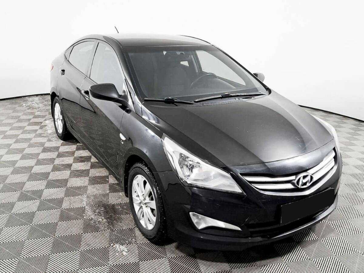 Hyundai Solaris с пробегом — 2015 год. Фото: #2