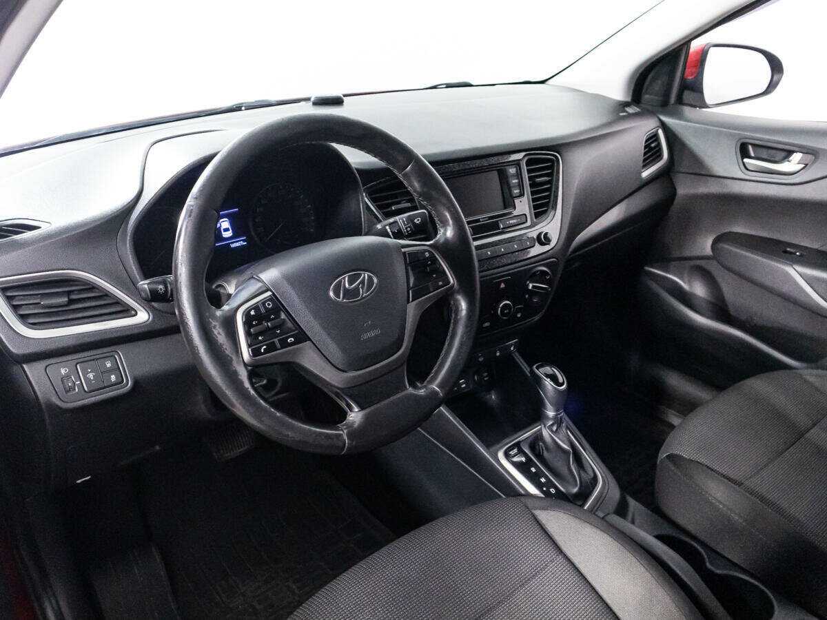 Hyundai Solaris с пробегом — 2018 год. Фото: #10