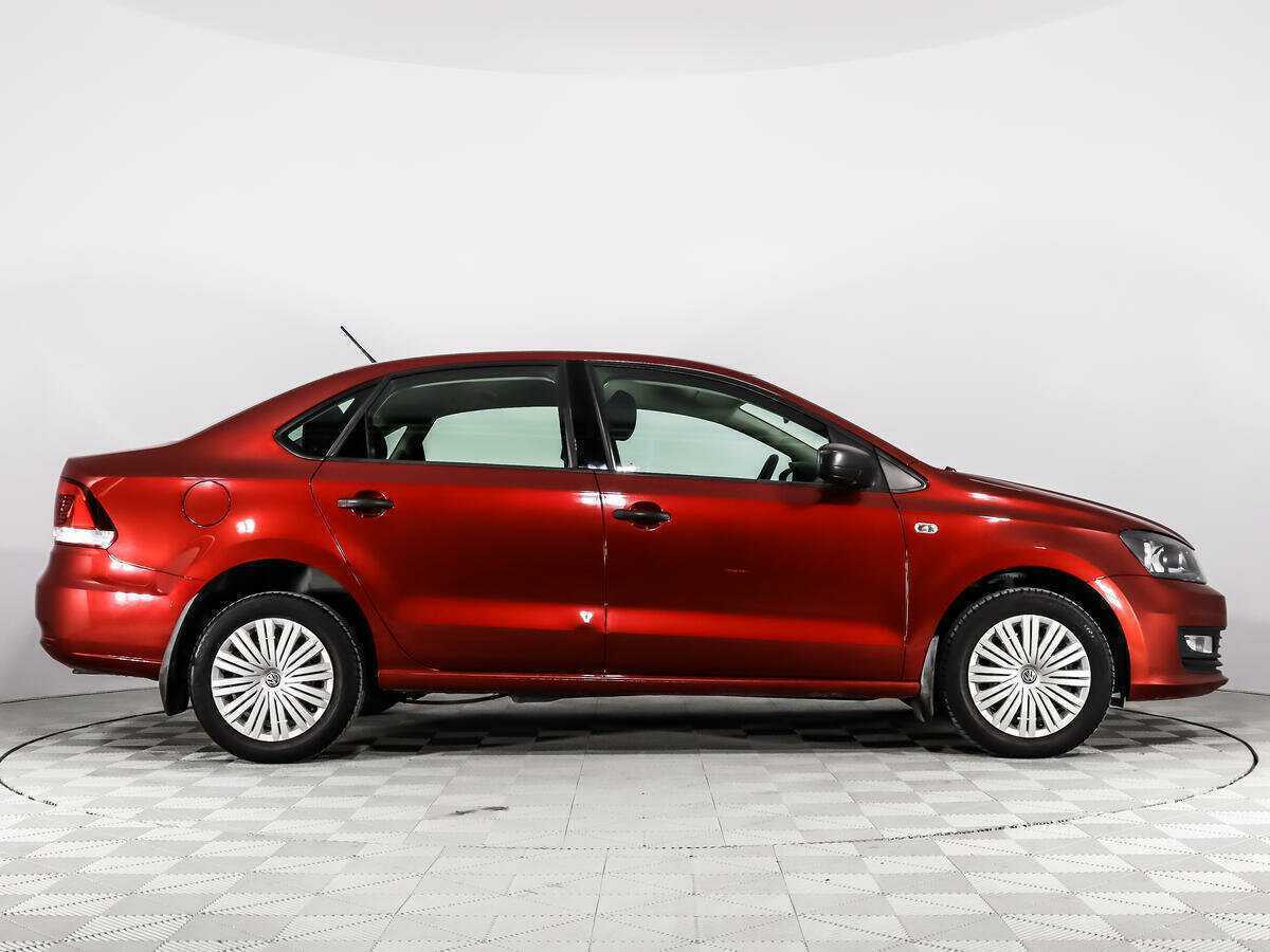 Volkswagen Polo с пробегом — 2016 год. Фото: #3