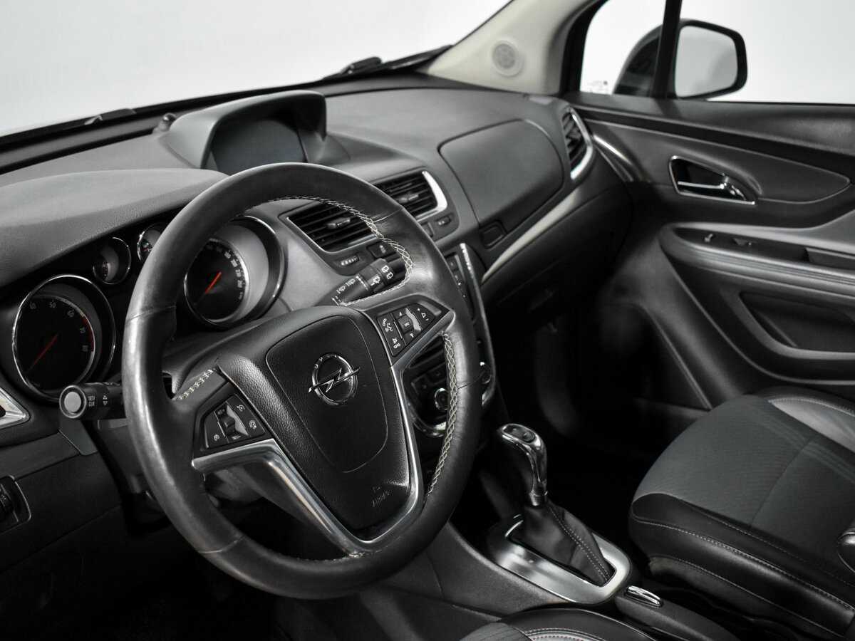 Opel Mokka с пробегом — 2014 год. Фото: #8